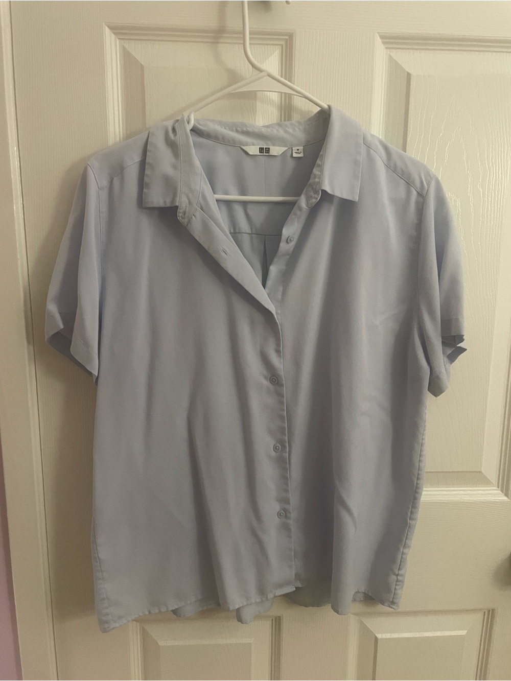 Uniqlo Men's Pale Blue Short-Sleeve Button-Down Shirt